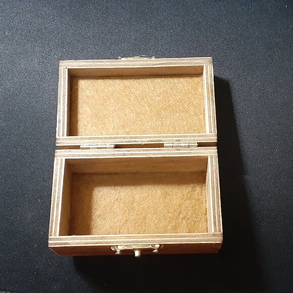NEW!! Handmade Wood Trinket/Jewelry Box with Lid and Latch - Newly Made!! - Picture 7 of 12